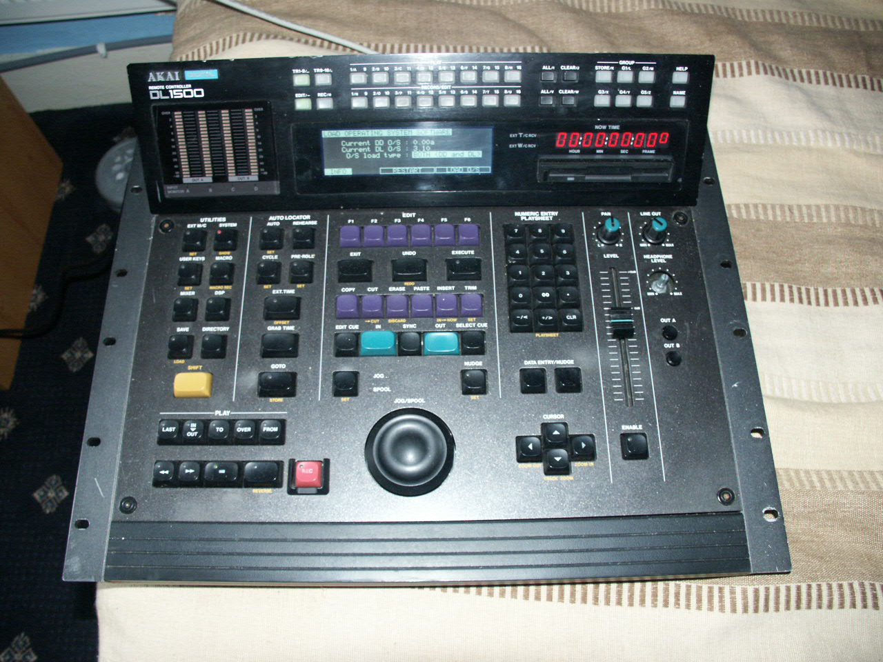 Akai DL1500 Top view